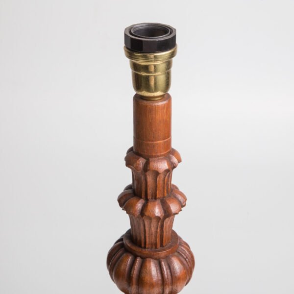 Abajur De Mesa Em Madeira E Bronze - Imagem 4