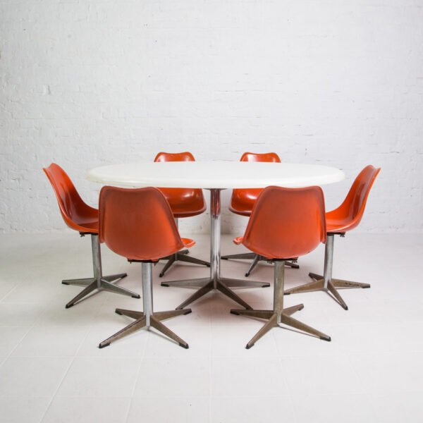 Cj De Mesa De Jantar E 06 Cadeiras.