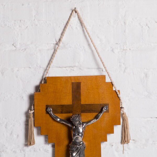 Crucifixo Em Madeira E Metal - Imagem 3