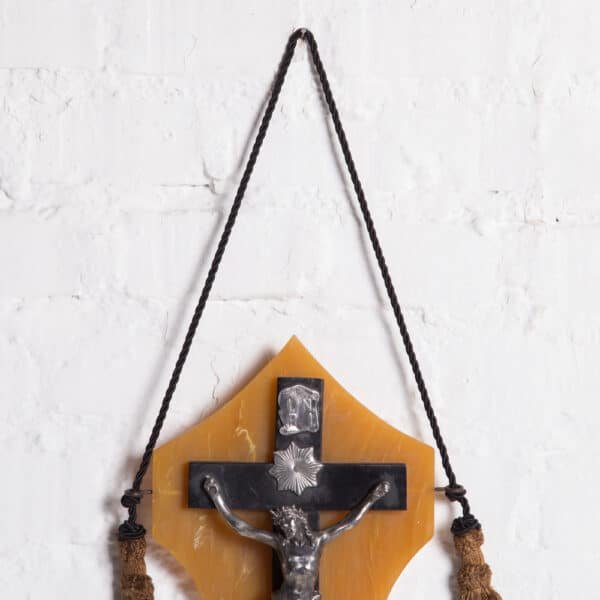 Crucifixo Em Resina E Metal - Imagem 3