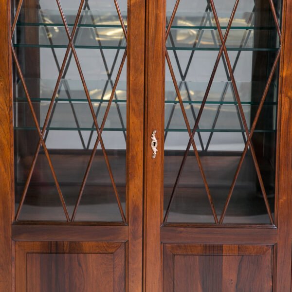 Vitrine ao estilo inglês em Jacarandá - Imagem 3