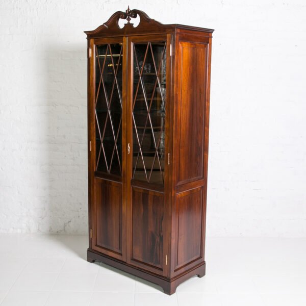 Vitrine ao estilo inglês em Jacarandá - Imagem 10