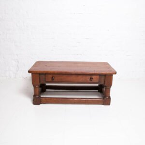 Mesa de Centro em Madeira Maciça