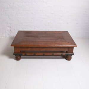 Mesa de Centro em Madeira